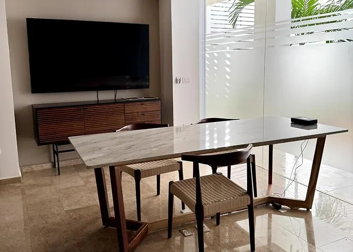Luxury Oasis Pools, Rooftop & Paddle, Tennis Apartment Playa del Carmen