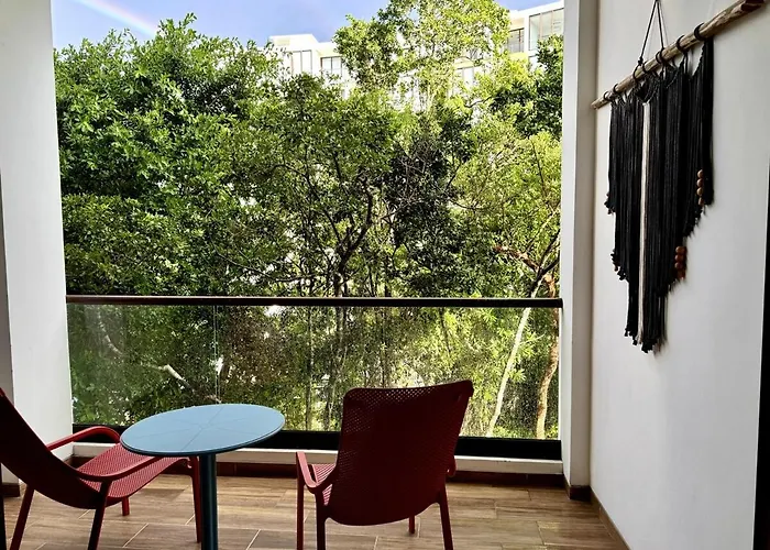 Apartment Luxury Oasis Pools, Rooftop & Paddle, Tennis *